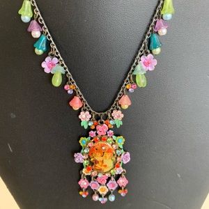 NECKLACE MULTI COLOR STONES WITH FLOWER